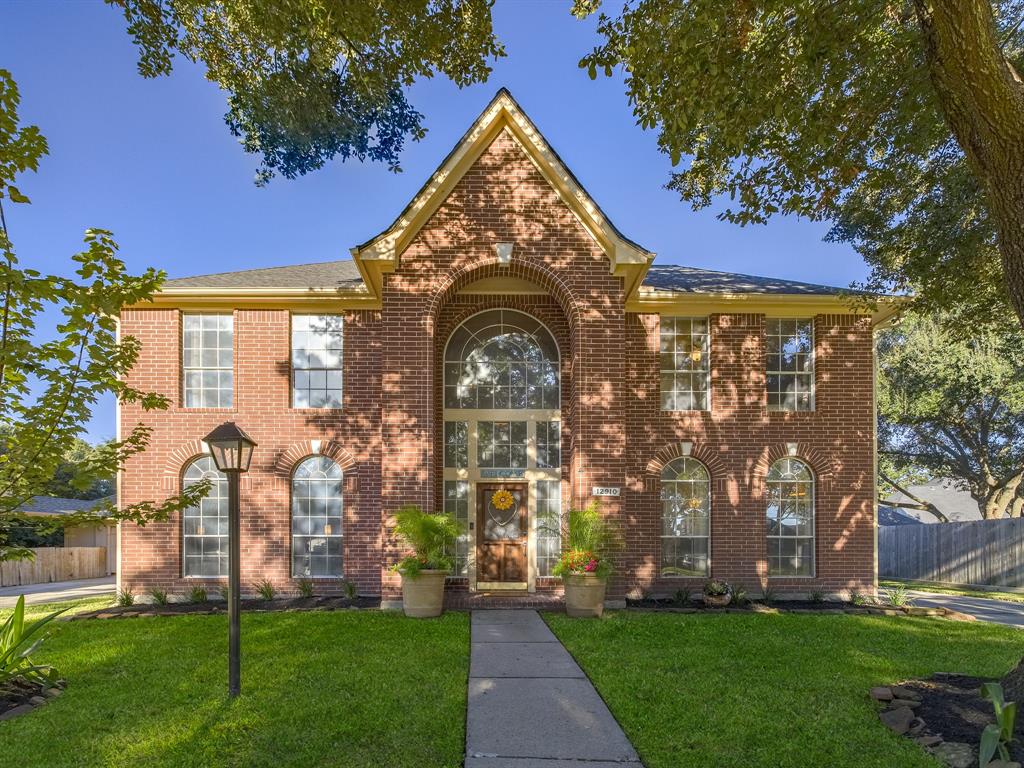 Stately home in Wortham Park.