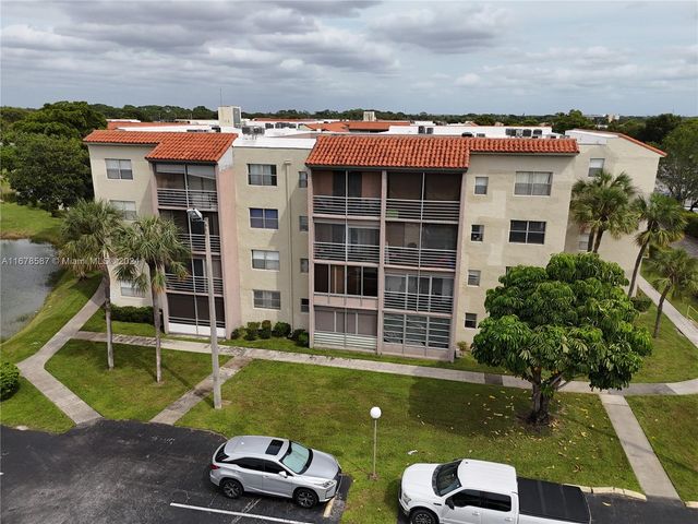 $186,000 | 1820 Southwest 81st Avenue, Unit 3308 | Courtyards of Broward Condominiums