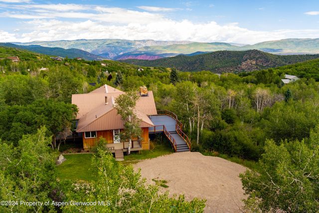 $1,625,000 | 221 Aspen Way | South of Glenwood