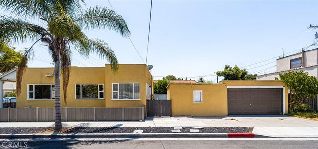 $829,000 | 1479 Loma Avenue | Eastside-Circle Area