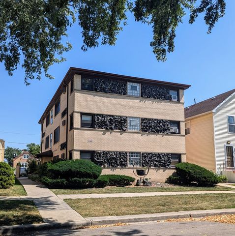 $189,900 | 2419 North 77th Avenue, Unit 1W | Elmwood Park