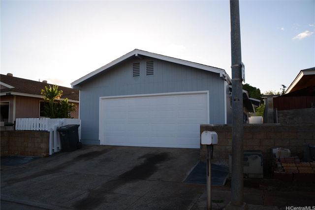 $3,500 | 94-667 Maaniani Place | Village Park