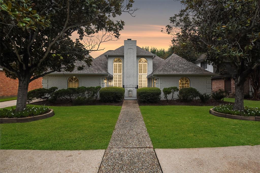 Welcome to this exemplary Energy Corridor home, thoughtfully renovated and expanded to create a floor plan perfect for today’s modern lifestyle.