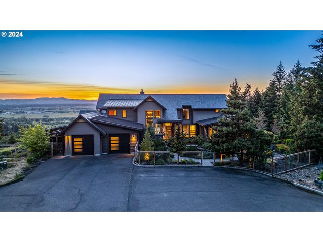 $3,495,000 | 90535 Coburghills Drive