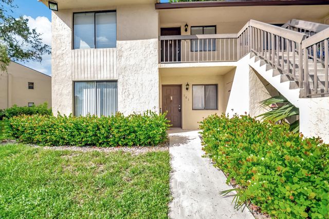 $290,000 | 6660 Somerset Drive, Unit 101B | Kensington Walk