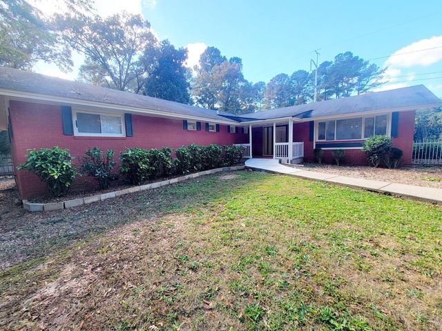 $2,350 | 5425 Parkwood Drive | Brookhaven South