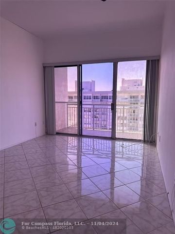 $420,000 | 18051 Biscayne Boulevard, Unit PH5 | Aventura