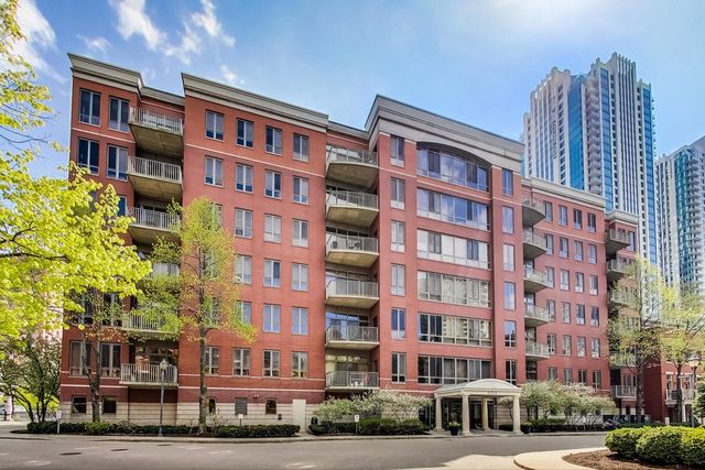 $599,000 | 400 North Clinton Street, Unit 408 | West Town