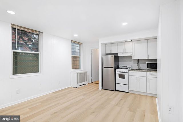 $1,250 | 1225 Spruce Street, Unit 1R | Washington Square West