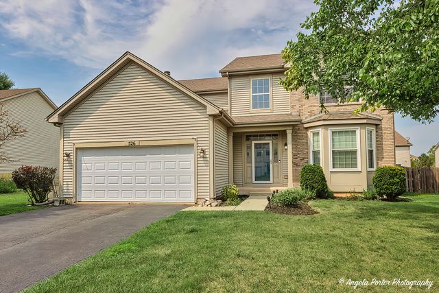 $394,900 | 526 West Fairborn Lane | Round Lake