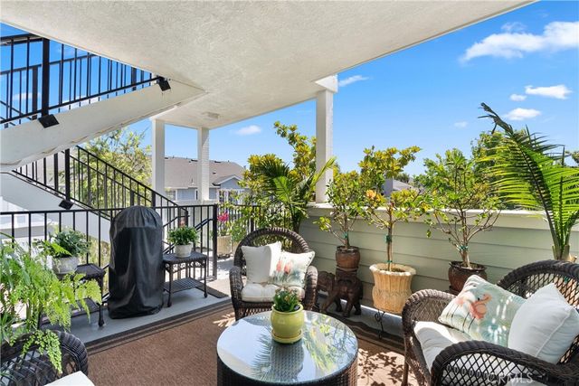 $549,000 | 23412 Pacific Park Drive, Unit 39D | Canyon Villas