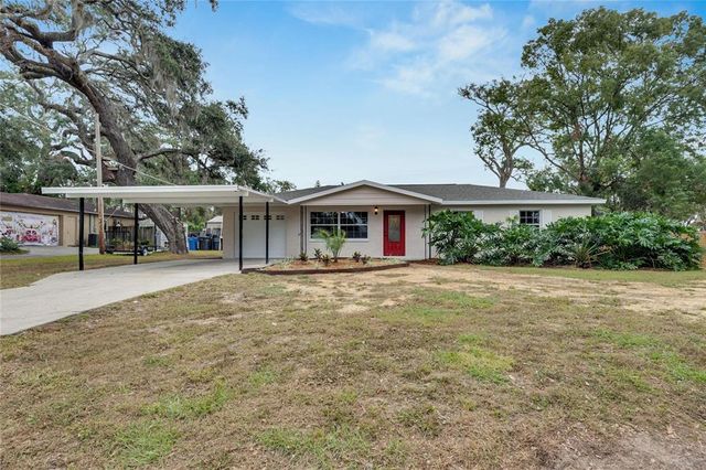 $409,900 | 105 Phillips Drive | Mango