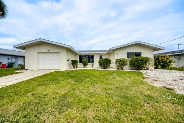 $550,000 | 913 Southeast 43rd Terrace | Cape Coral