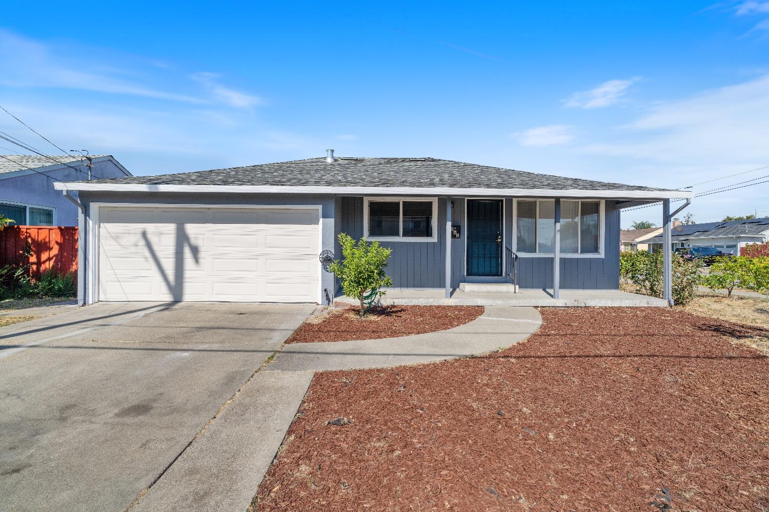 front view of house with a yard