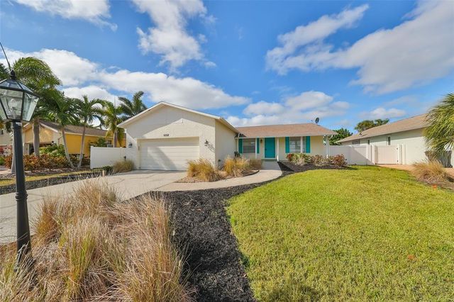 $620,000 | 6512 Bimini Court | Apollo Beach