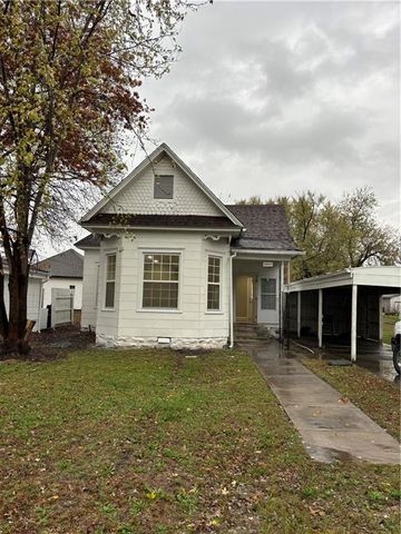 $73,900 | 2527 Clark Avenue | Parsons