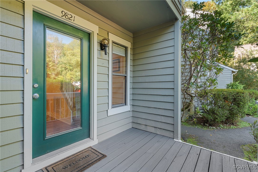 a view of front door and porch