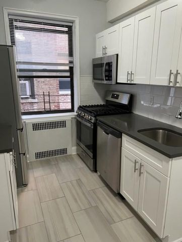 $419,000 | 811 Cortelyou Road, Unit 3G | Kensington