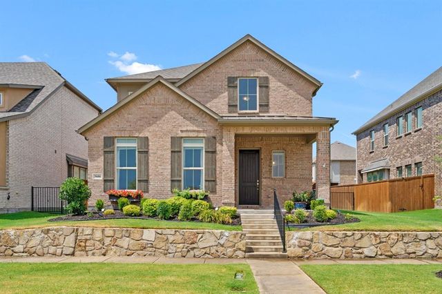 $699,000 | 3606 River Trail | Frisco