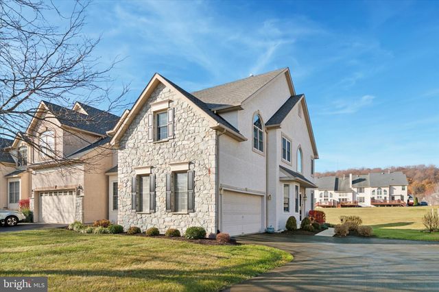 $750,000 | 6 Kingston Circle | East Whiteland Township - Chester County