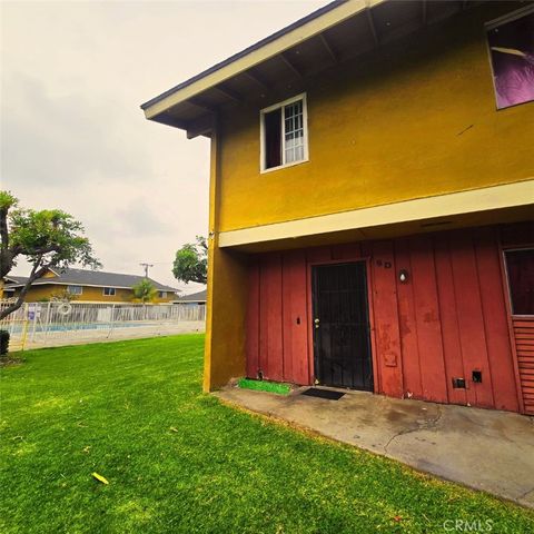 $575,000 | 624 South Sullivan Street, Unit 6D | South Santa Ana