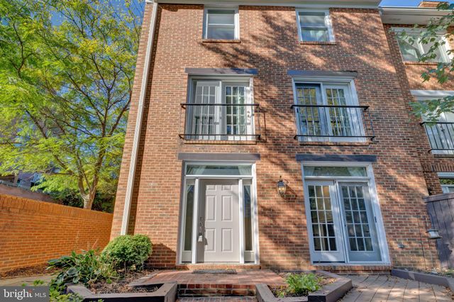 $3,500 | 1020 North Randolph Street | Ballston-Virginia Square