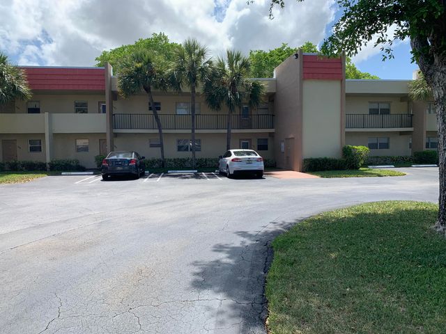 $1,800 | 2800 Fiore Way, Unit 209 | Delray Beach