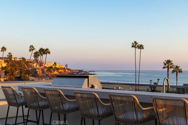 $7,475,000 | 3000 Breakers Drive | Corona del Mar