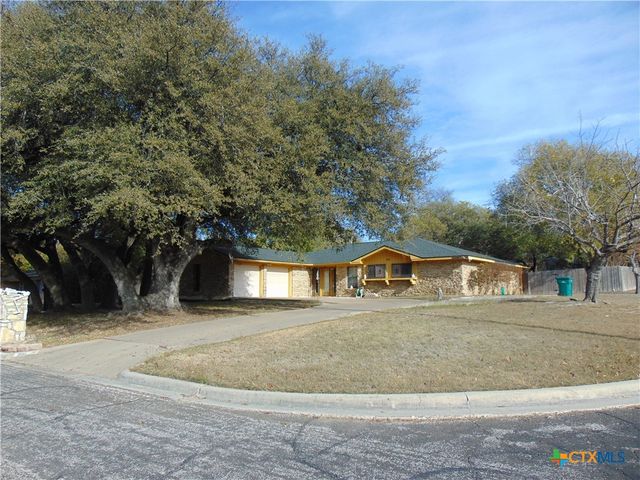 $249,000 | 201 Spanish Oaks Drive | Highland Oaks Estates