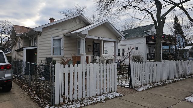 $275,000 | 1801 Brown Avenue | Evanston