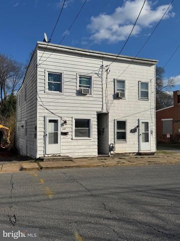 $525,000 | 208 Broadway Street | Frederick