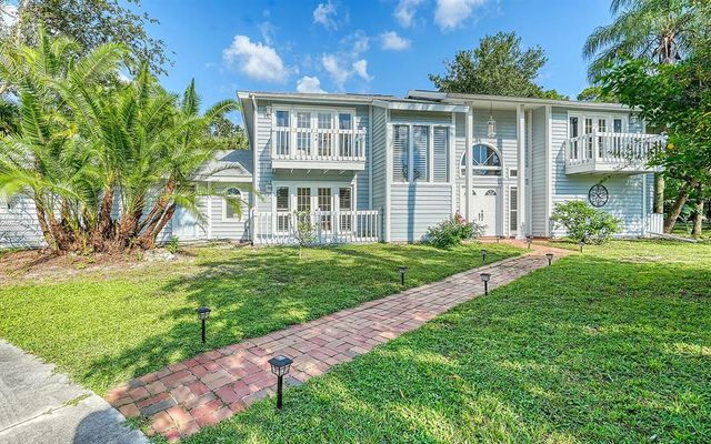 $845,000 | 4457 Sandpine Lane | Lake Sarasota