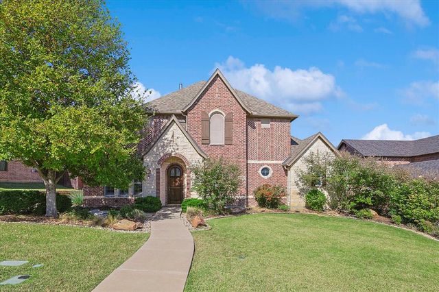 $575,000 | 3203 High Ridge Court | Mansfield