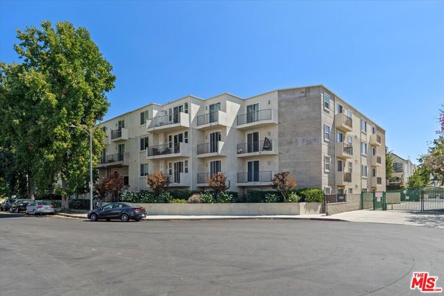 $829,000 | 14412 Killion Street, Unit 205 | Sherman Oaks