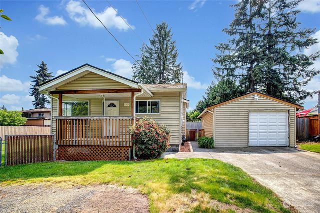 Homes for Sale with a Garage in Highland, Renton, WA | Compass