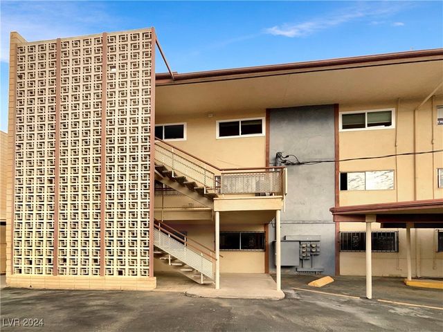 $217,000 | 356 East Desert Inn Road, Unit 109 | Desert Inn Villas Condominiums