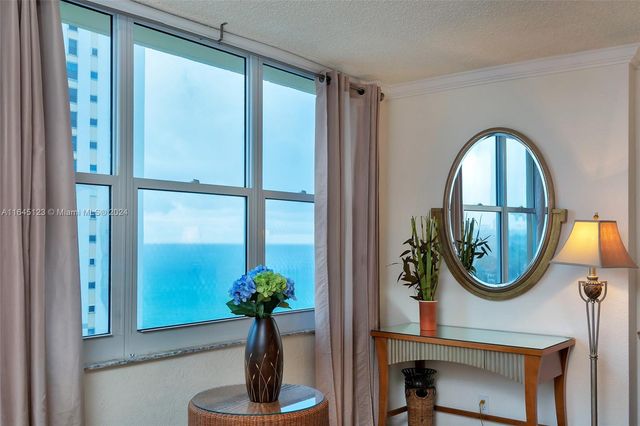 $2,200 | 2501 South Ocean Drive, Unit 1003 | South Central Beach