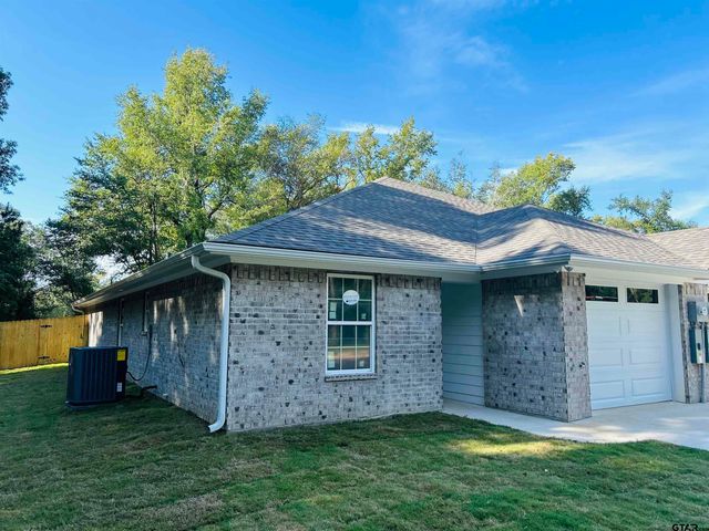 $1,995 | 8445 Garrett Drive | Southeast Tyler