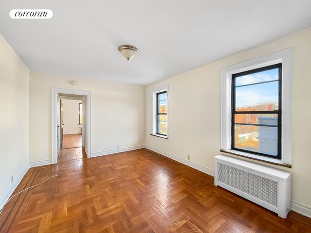 $2,000 | 124 Parrott Place, Unit C2 | Dyker Heights