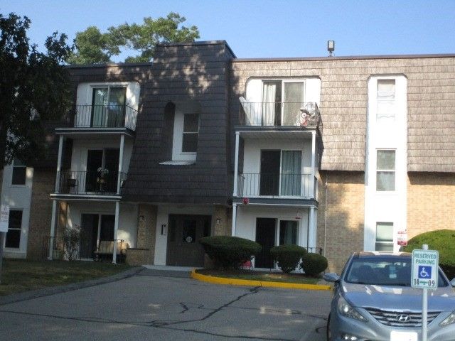 $289,900 | 14 Shadowbrook Lane, Unit 27 | North Milford