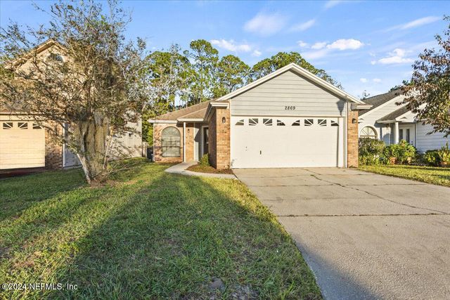 $339,900 | 2869 Lantana Lakes Drive East | Lantana Lakes