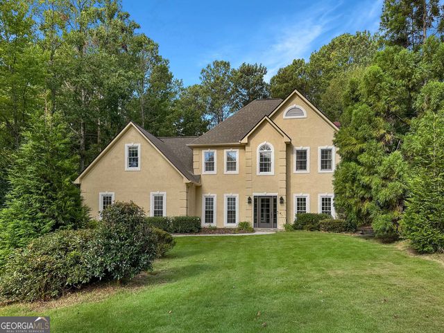 $824,900 | 433 Blue Smoke Trail | Peachtree City