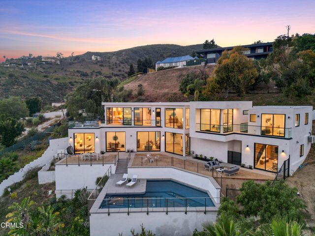 $4,995,000 | 31220 Anacapa View Drive | Malibu Land Side