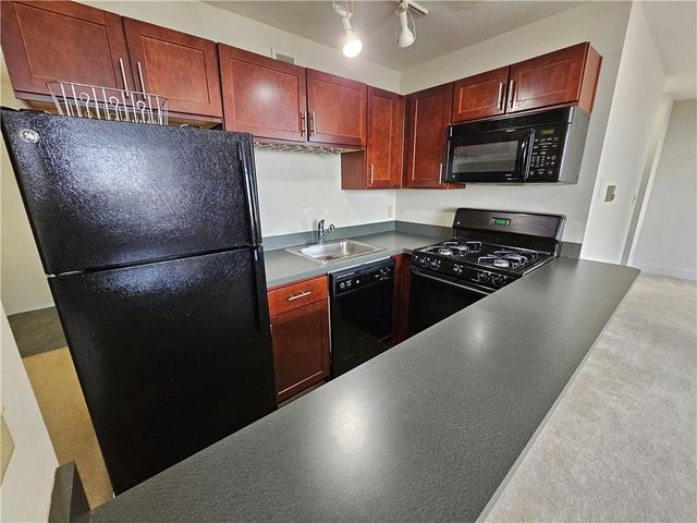 $90,000 | 600 East 8th Street, Unit 5F | Metropolitan Condominiums