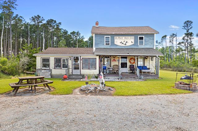 $184,900 | 1349 Highway 70 | Stacy Township - Carteret County