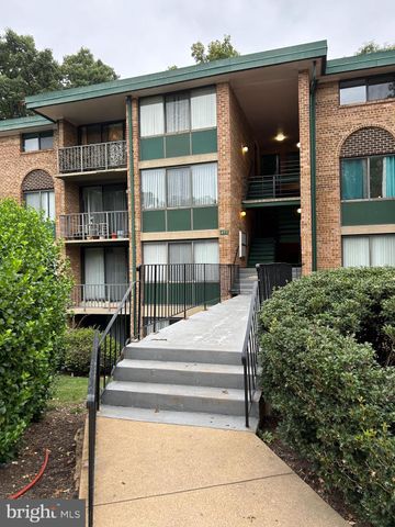 $239,900 | 493 North Armistead Street, Unit T1 | Alexandria West