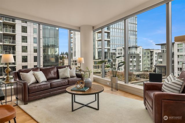 $1,250,000 | 10650 Northeast 9th Place, Unit 724 | Downtown Bellevue