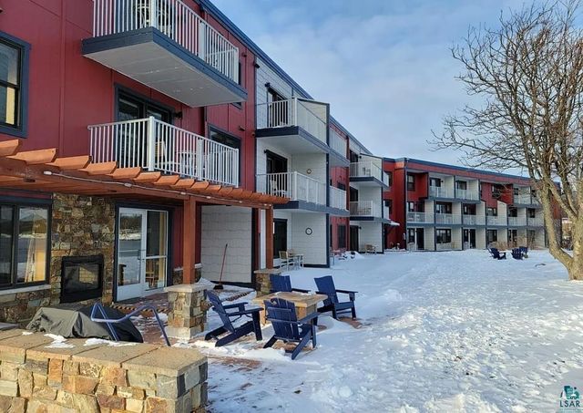 $195,000 | 21 Wisconsin Street, Unit 211 | Grand Marais