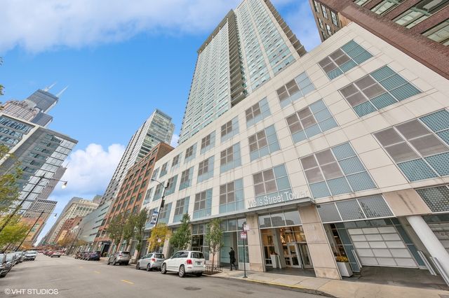 $369,000 | 701 South Wells Street, Unit 2905 | Wells Street Tower