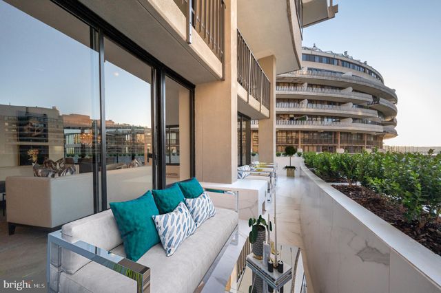 $3,333,000 | 2500 Virginia Avenue Northwest, Unit 714S | Foggy Bottom